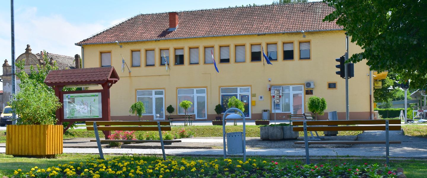 Zgrada Općine Tovarnik